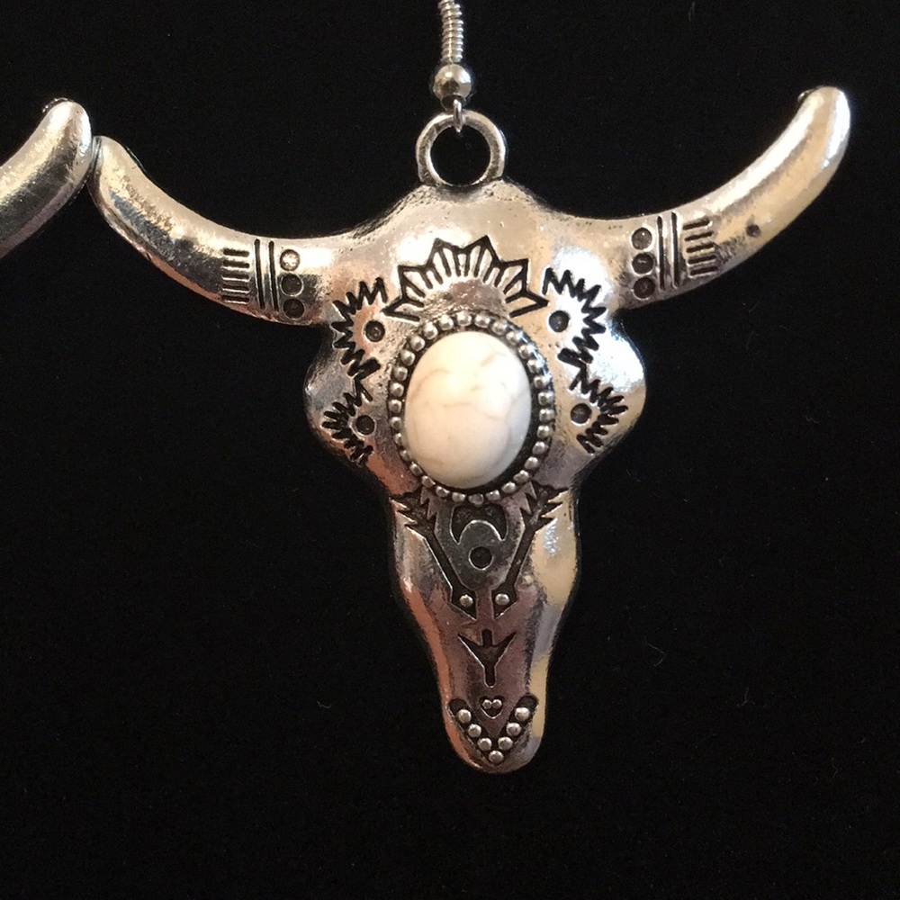 Bull Head Western Ivory Earrings - Picture 2 of 4
